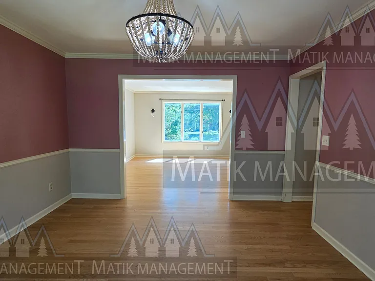 1420 Ridge Cliff Ln NE — Photo 12
