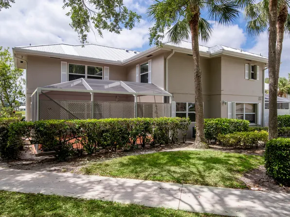 2271 SW Essex Court, Palm City, FL 34990