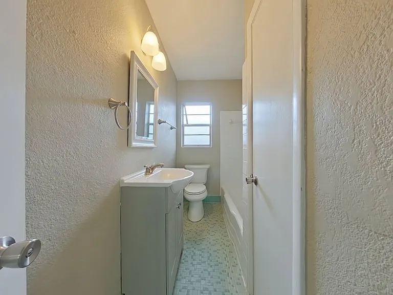235 Beulah St #11 — Photo 10
