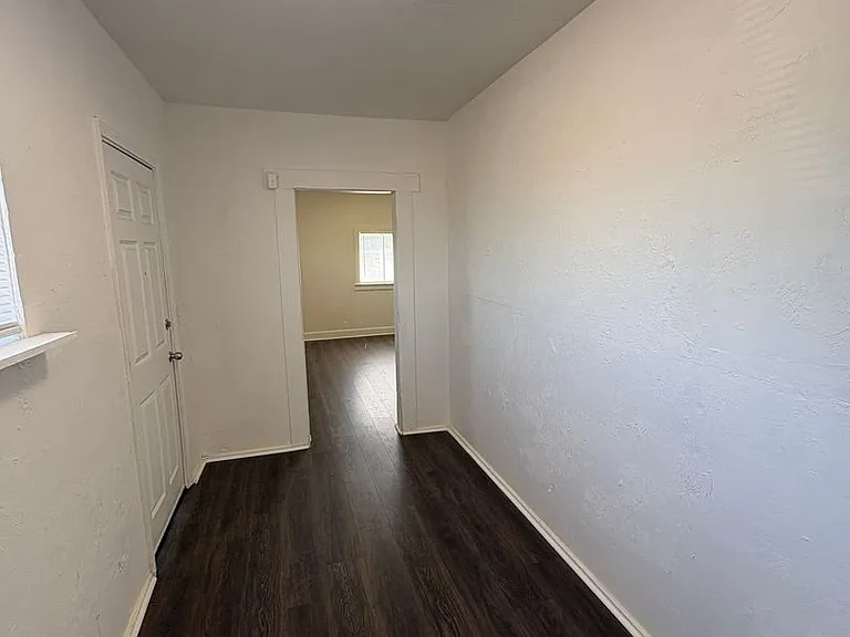 10596 Lewis Dr — Photo 22
