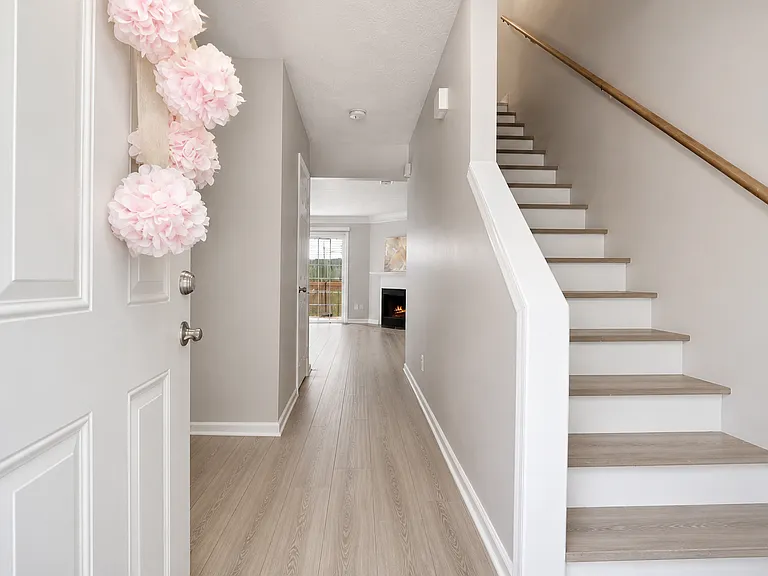 1406 Shiloh Way NW — Photo 4