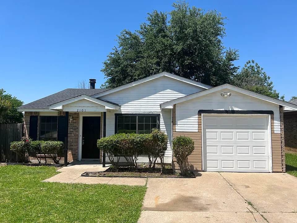 2101 Pennington Dr