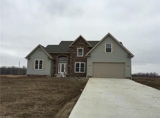 119 Cedars Dr, Poland, OH 44514