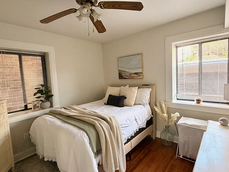 Gorgeous bedroom 
Will install new sleek fan