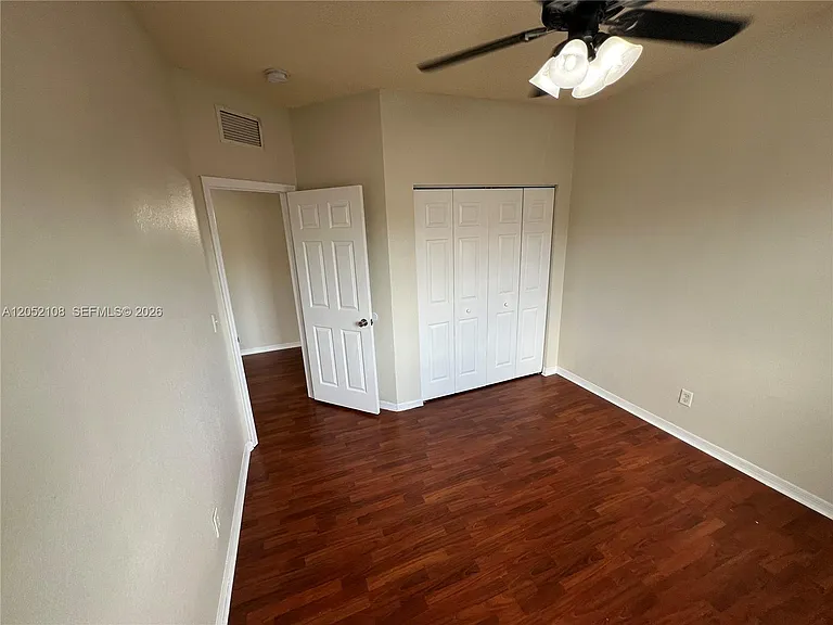 100 SW 15th Ave — Photo 52