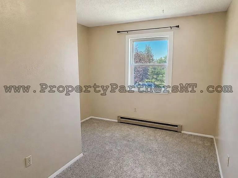 504 S 20th Ave — Photo 23