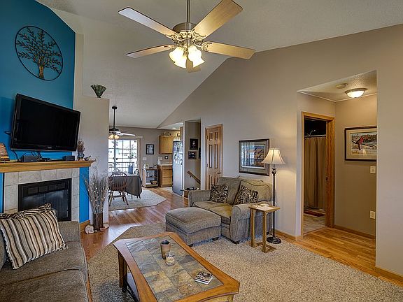 Living room/2nd View 