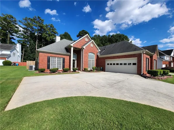 1021 Bay Pointe Way SW, Lilburn, GA 30047