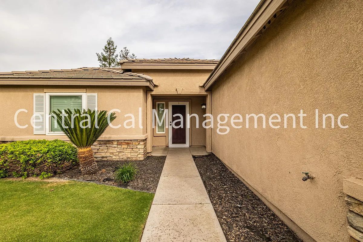Building Photo - 616 Vermillion Dr