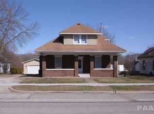 403 N Main St, Eureka, IL