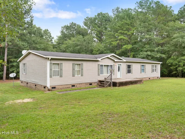 111 Willow Pond Drive, Hamlet, NC 28345