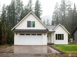7895 Chisholm Trl, Maple Falls, WA 98266