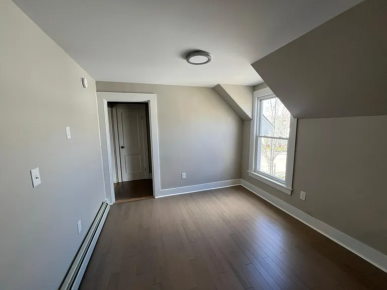 248 Forest St #B — Photo 5