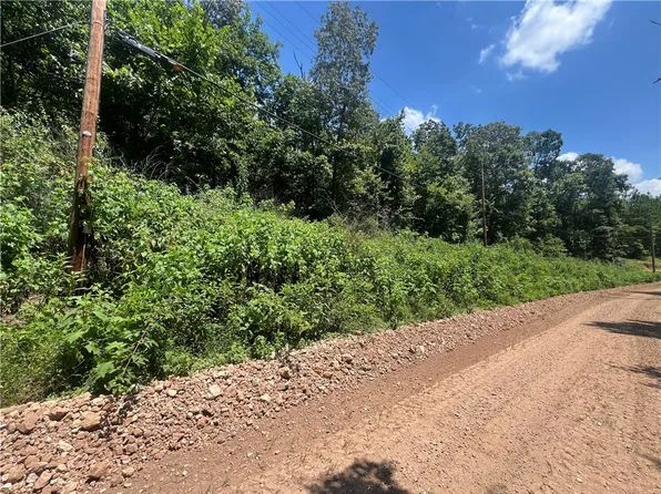 La Harpe Rd #496, Rogers, AR 72758