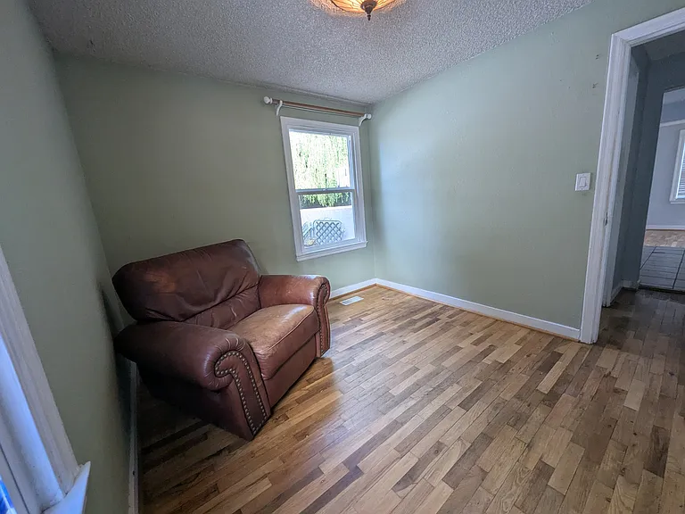 15530 8th Ave NE — Photo 9