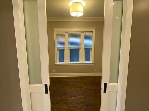 3rd image of 2027 N Humboldt Blvd APT 3