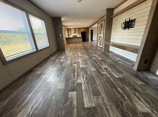 1180 Coles Ferry Rd, Nathalie, VA 24577