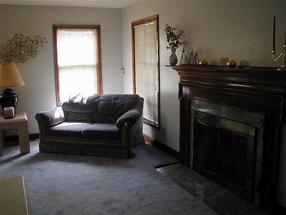 4th image of 234 Clarencedale Ave