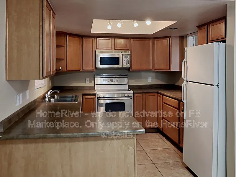 2 bed, 2.0 bath, 1005 sqft, $1,499 — Photo 1