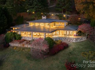 820 Laurel Ridge Dr, Waynesville, NC 28786