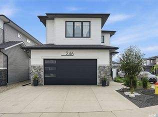 246 Prasad Manor, Saskatoon, SK S7V 1L4