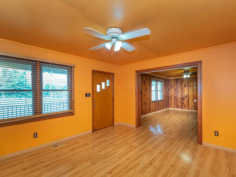 315 Georgia Ave — Photo 10
