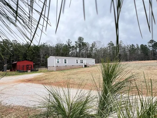 523 Bluejay Rd, Hodges, SC 29653