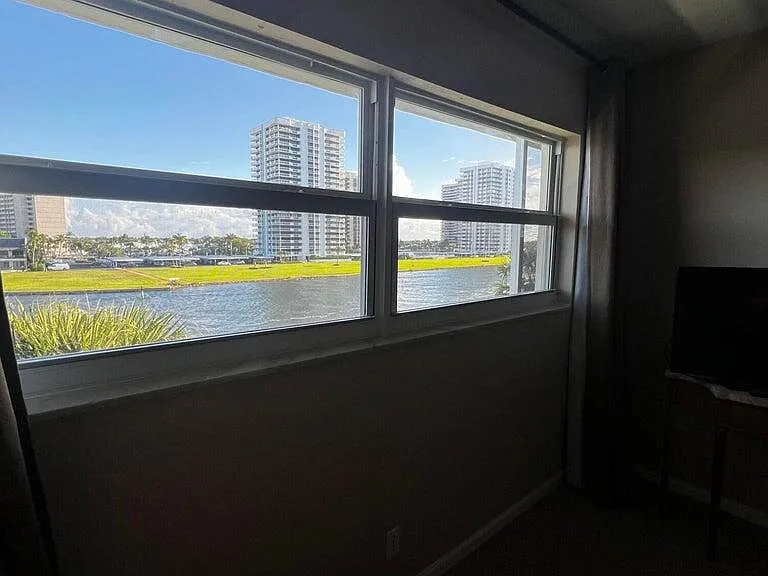 20 Yacht Club Dr #405 — Photo 16