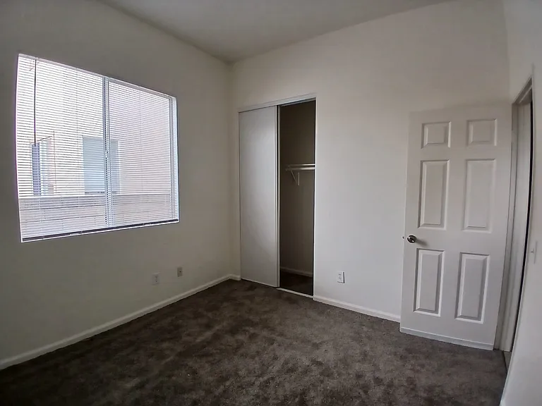 2035 Entrada Dr — Photo 9