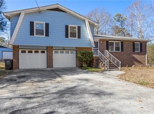 618 Rae Dr, Lawrenceville, GA 30044