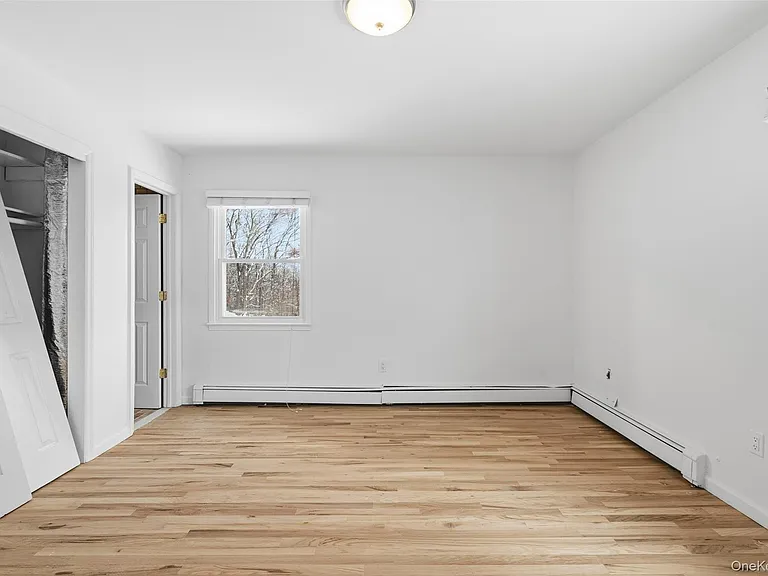 1618 Morningview Dr — Photo 17