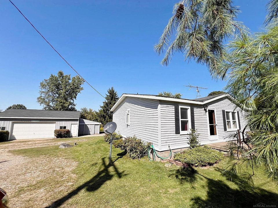 1st image of 1292 Railroad St