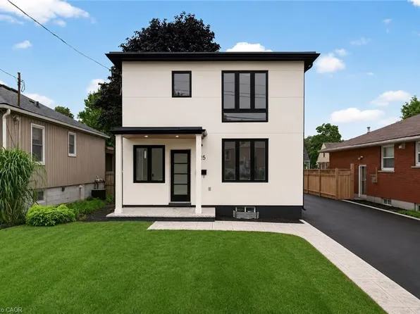 325 Queensdale Ave E, Hamilton, ON L9A 1L5