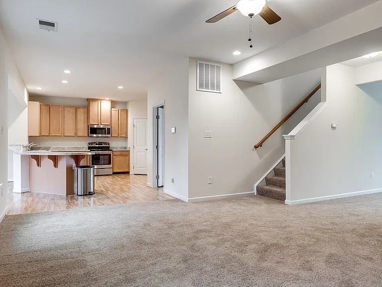 5920 Regal Crest Ter — Photo 11