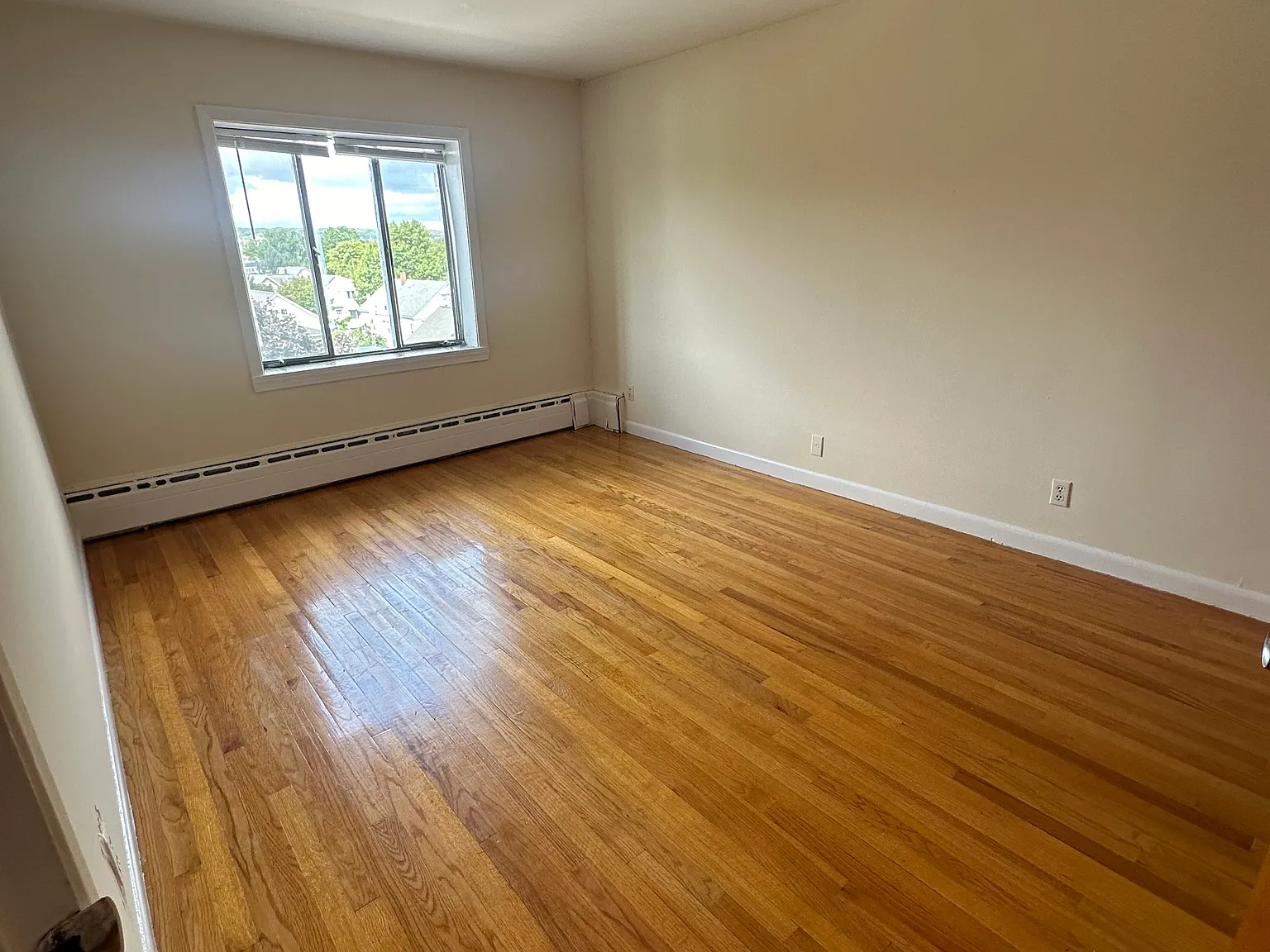 2 bed, $2,300 — Photo 3