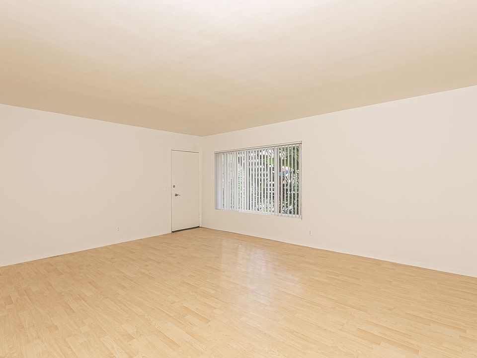 Formosa Plaza 1640 N Formosa Ave Los Angeles CA Zillow