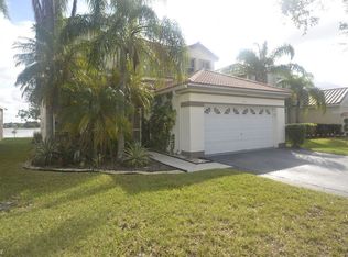 810 Falling Water Rd #0, Weston, FL 33326