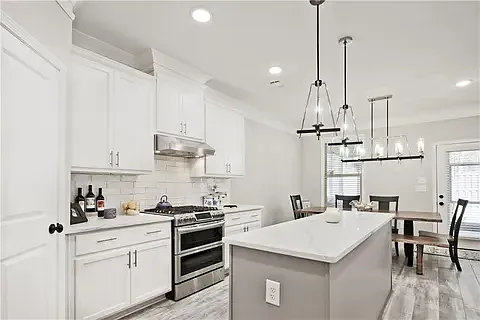 3126 Oxford Mill Ln — Photo 10