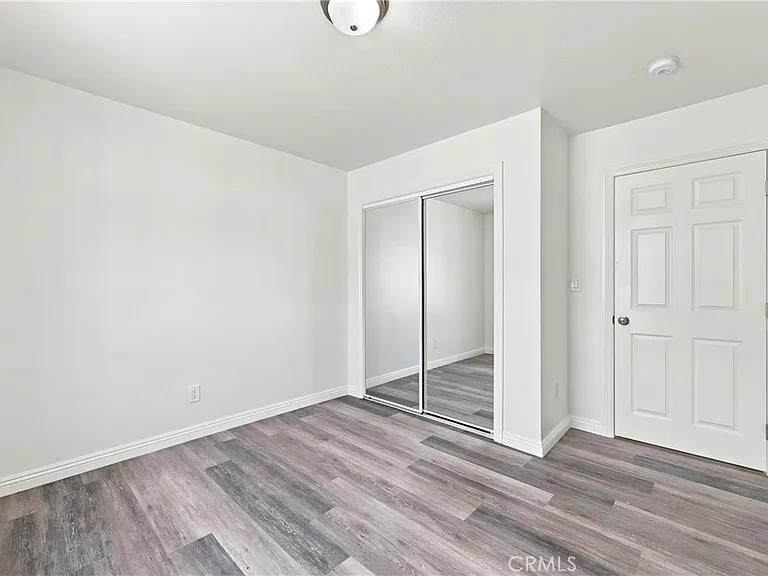 10646 S Wilton Pl — Photo 26
