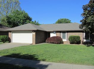 3229 S Clay Ave, Springfield, MO 65807