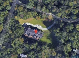 1 Apple Ridge Rd, Saddle River, NJ 07458