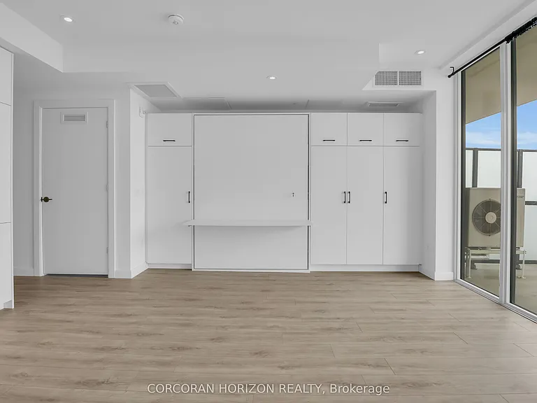 741 King St W #1711 — Photo 15