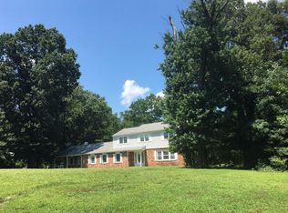 163 Hooton Rd, Mount Laurel, NJ 08054