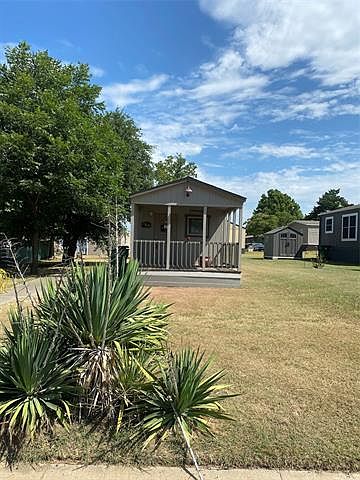 1st image of 143 Valerie Ln