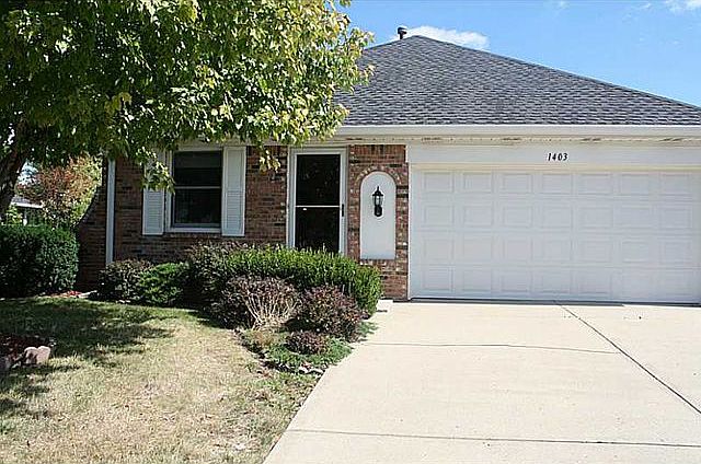 1st image of 1403 Holiday Ln E