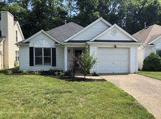 4215 Bay Pointe Dr, Louisville, KY