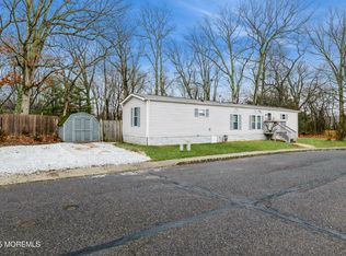 52 Ruffian Way, Howell, NJ 07731