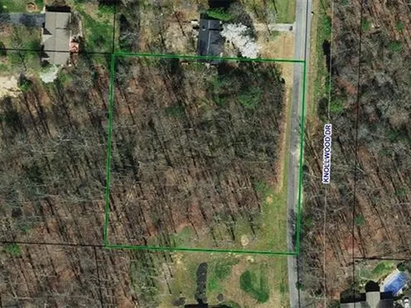 1101 Knollwood Dr #8, Claremont, NC 28610