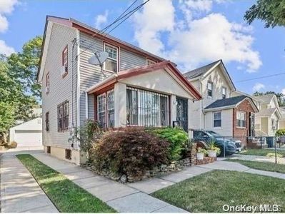 (Undisclosed Address), Saint Albans, NY, 11412
