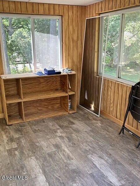 4th image of 41 Red Oak Lane
